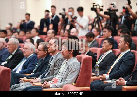 230717 -- PECHINO, 17 luglio 2023 -- i partecipanti partecipano alla cerimonia di apertura del Congresso Internazionale delle ICB di Scienza di base a Pechino, capitale della Cina, il 16 luglio 2023. L'ICB è stata inaugurata a Pechino domenica con il tema "Advancing Science for Humanity". L'evento si svolgerà da domenica a luglio 28 e riunirà oltre 800 scienziati di spicco e studiosi di fama nazionale e internazionale per promuovere la collaborazione e lo scambio di conoscenze. CHINA-BEIJING-INT L CONGRESS OF BASIC SCIENCE-OPENING CN JUXHUANZONG PUBLICATIONXNOTXINXCHN Foto Stock