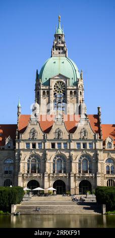 Hannover, Germania. 4 settembre 2023. Il nuovo Municipio al Maschteich. Credito: Julian Stratenschulte/dpa/Alamy Live News Foto Stock