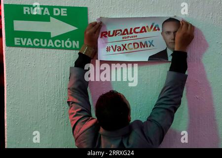 Non esclusiva: 8 settembre 2023, città del Messico, Messico: Membri del Partito Rivoluzionario istituzionale all'incontro con il candidato del Broad Foto Stock