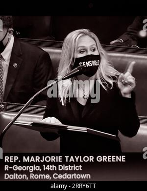 Uno screenshot C-SPAN della Rep. Marjorie Taylor Greene che parla ai colleghi del piano della camera il 13 gennaio 2021. Foto Stock