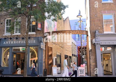 Centro commerciale Islington Square su Upper Street, a Islington, nord di Londra, Regno Unito Foto Stock