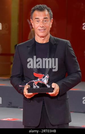 Lido di Venezia, Italia. 9 settembre 2023. Matteo Garrone partecipa alla photocall del vincitore alla 80° Mostra Internazionale d'Arte cinematografica di Venezia. (Foto di Mario Cartelli/SOPA Images/Sipa USA) credito: SIPA USA/Alamy Live News Foto Stock