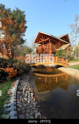 Le cabine si trovano nel giardino botanico Foto Stock