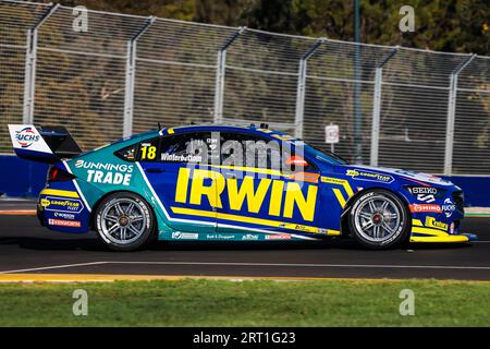 MELBOURNE, AUSTRALIA, 7 APRILE: Mark Winterbottom del Team 18 di V8 Supercars è sceso in pista in qualifica al Gran Premio di Formula 1 australiano 2022 Foto Stock