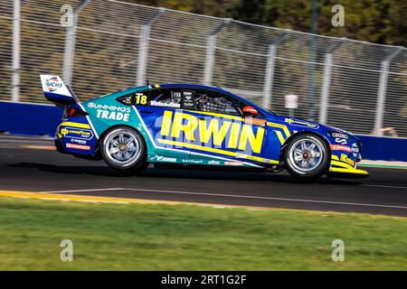 MELBOURNE, AUSTRALIA, 7 APRILE: Mark Winterbottom del Team 18 di V8 Supercars è sceso in pista in qualifica al Gran Premio di Formula 1 australiano 2022 Foto Stock