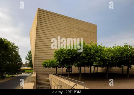 La nuova Sinagoga è stata la sinagoga della comunità ebraica di Dresda dal 2001. Si trova in Hasenberg 1 sulla riva sopraelevata della città Vecchia Foto Stock