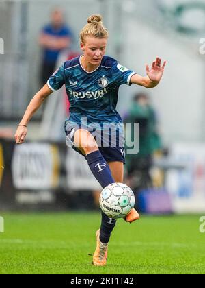 Utrecht, Paesi Bassi. 10 settembre 2023. Utrecht - Esmee de Graaf del Feyenoord V1 durante la partita tra FC Utrecht V1 contro Feyenoord V1 a Galgewaard il 10 settembre 2023 a Utrecht, Paesi Bassi. Credito: Immagini da Box a Box/Alamy Live News Foto Stock