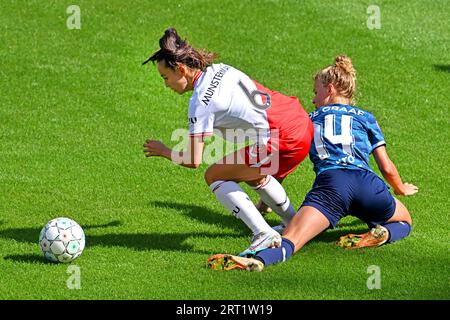 UTRECHT - Marthe Munsterman dell'FC Utrecht, Esmee de Graaf del Feyenoord durante la partita olandese di Eredivisie femminile tra l'FC Utrecht e il Feyenoord allo stadio Galgenwaard il 10 settembre 2023 a Utrecht, Paesi Bassi. ANP OLAF KRAAK Foto Stock