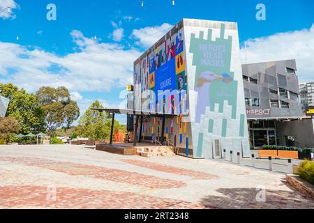 Melbourne, Australia, 10 ottobre 2020: Federation Square a Melbourne è tranquilla e vuota durante la pandemia di Coronavirus e il relativo blocco Foto Stock