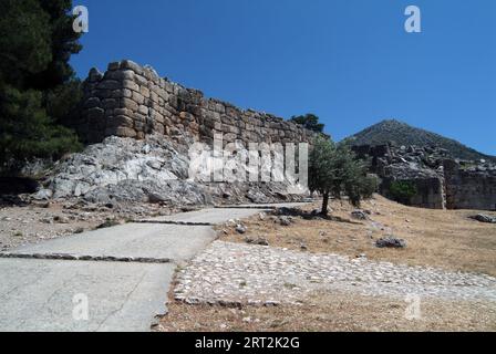 L'antico sito archeologico greco di Micene, un importante centro di civiltà greca nel secondo millennio a.C., e leggendosi associato alla guerra di Troia, Grecia, 2003. Foto Stock