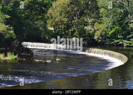 Il ferro di cavallo di Thomas Telford cade sul fiume Dee e sul canale Llangollen. Foto Stock