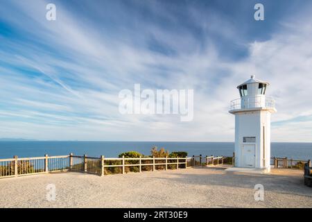 Cape Liptrap faro al tramonto in basso la costa vicino Walkerville in Victoria, Australia Foto Stock