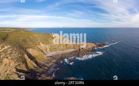 Cape Liptrap faro al tramonto in basso la costa vicino Walkerville in Victoria, Australia Foto Stock