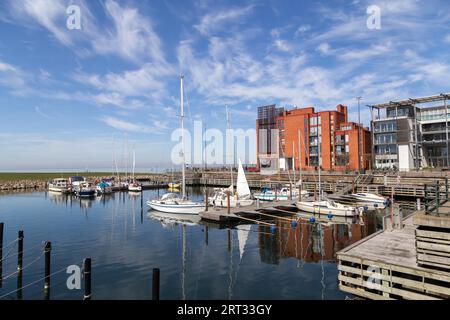 Malmo, Svezia, 20 aprile 2019: Piccolo porto per barche a vela nel distretto di Vastra Hamnen Foto Stock