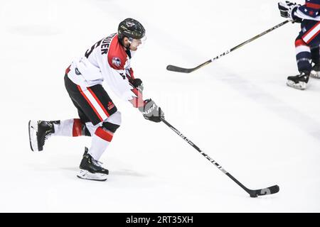 MELBOURNE, AUSTRALIA, 21 GIUGNO: James Bettauer del Canada pattina nell'Ice Hockey Classic 2019 a Melbourne, Australia Foto Stock