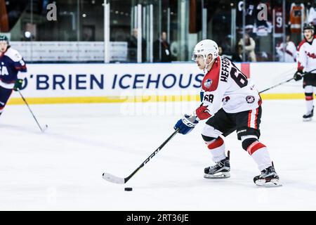 MELBOURNE, AUSTRALIA, 21 GIUGNO: Shane Heffernan of Canada pattina nell'Ice Hockey Classic 2019 a Melbourne, Australia Foto Stock