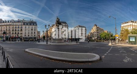 Parigi, Francia - 08 04 2023: Veduta del Monumento del Maresciallo Moncey in Place de Clichy Foto Stock