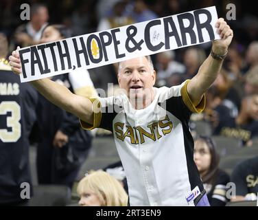 New Orleans, USA. 10 settembre 2023. I tifosi dei New Orleans Saints mostrano il loro supporto durante una partita della National Football League al Caesars Superdome di New Orleans, Louisiana, domenica 10 settembre 2023. (Foto di Peter G. Forest/Sipa USA) credito: SIPA USA/Alamy Live News Foto Stock