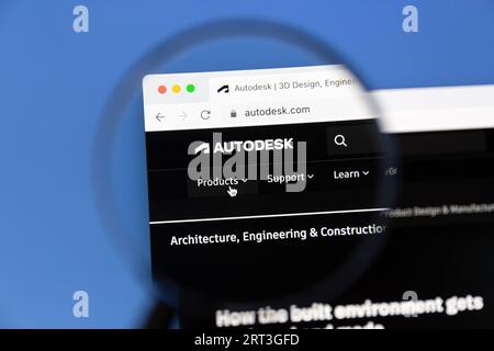 Ostersund, Svezia - Mars 21 2023: Sito web Autodesk su schermo di un computer. Autodesk, Inc. È una multinazionale americana di software. Foto Stock