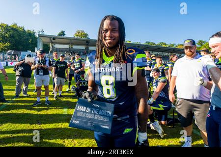 Stoccarda, Germania. 10 settembre 2023. Partita ELF/ playoff: Wroclaw Panthers a Stoccarda Surge su 10. Settembre 2023,nel Gazi Stadium, WR # 8 Darrell Stewart / Stoccarda Surge Credit: Frank Baumert/Alamy Live News Foto Stock