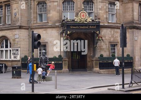Glasgow, Scozia (Regno Unito): L'ingresso principale del Grand Central Hotel in Gordon Street Foto Stock