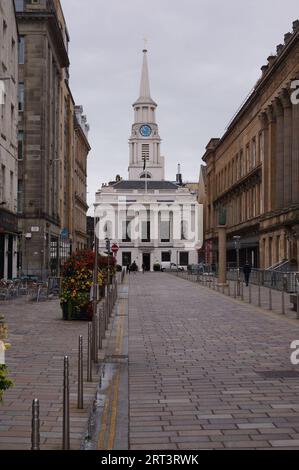 Glasgow, Scozia (Regno Unito): Una vista di Hutcheson Street con Hutchesons' Hall sullo sfondo Foto Stock