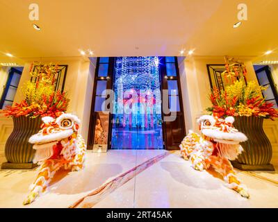 Macao, GENNAIO 30 2014 - Vista interna della statua della danza del Leone nella MGM Macao Foto Stock