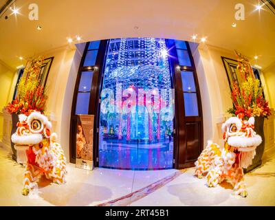 Macao, GENNAIO 30 2014 - Vista interna della statua della danza del Leone nella MGM Macao Foto Stock