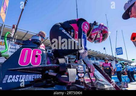 Monterey, CALIFORNIA, USA. 8 settembre 2023. Il pilota DELLA INDYCAR Series, HELIO CASTRONEVES (06) di San Paolo, Brasile, si prepara a fare pratica per il Firestone Grand Prix di Monterey al WeatherTech Raceway Laguna Seca di Monterey, CALIFORNIA. (Immagine di credito: © Walter G Arce Sr Grindstone medi/ASP) SOLO USO EDITORIALE! Non per USO commerciale! Foto Stock