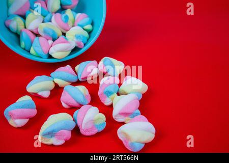 caramelle di marshmallow in una ciotola Foto Stock