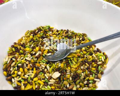 Mukhwas, uno spuntino colorato dopo pasto Foto Stock