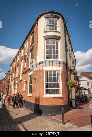 La Minerva Public House su Henry Vernone CT e la Minerva Terrace sul lungomare di Kingston upon Hull, East Yorkshire, Regno Unito Foto Stock