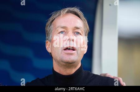 10 settembre 2023: Kasper Hjulmand (Danimarca) guarda durante una partita di qualificazione al gruppo H EURO 2024, Finlandia contro Danimarca , allo stadio olimpico di Helsinki, Finlandia. Kim Price/CSM Foto Stock