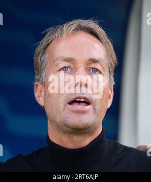 10 settembre 2023: Kasper Hjulmand (Danimarca) guarda durante una partita di qualificazione al gruppo H EURO 2024, Finlandia contro Danimarca , allo stadio olimpico di Helsinki, Finlandia. Kim Price/CSM Foto Stock