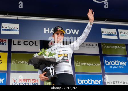 Olav Kooij alla gara ciclistica Tour of Britain Stage 6 al traguardo di Harlow, Essex, Regno Unito. Vincitore della migliore classifica giovani piloti Foto Stock