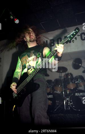 Milano Italia 1995-10-16 : David Vincent cantante e bassista del gruppo Morbid Angel in concerto al Rainbow Club Foto Stock