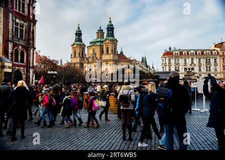 High Baroque St Chiesa di Nicola a Malá strana di Praga, Repubblica Ceca. Foto Stock