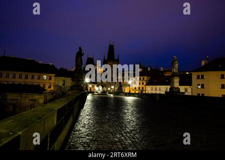 Judith Tower, St. Nicholas Church e Lesser Town Bridge Tower sul Ponte Carlo a Praga, Repubblica Ceca, Foto Stock