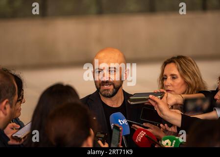 Casa reale spagnola, 11 settembre 2023. Sigueiro, Galizia, Spagna. La regina Letizia inaugura l'anno scolastico nella scuola pubblica plurilingue do Camino Ingles. Alla presenza del presidente del governo galiziano, Alfonso Rueda e del conselleiro dell'educazione Roman Rodriguez. Crediti: Xan / Alamy Live News / Alamy Live News Foto Stock