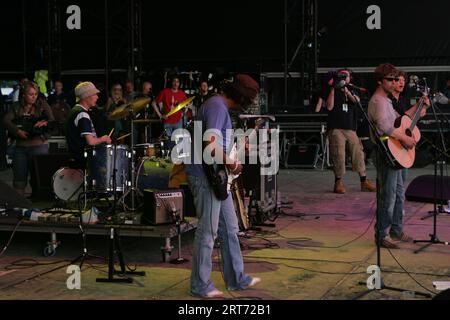 The Los Angeles si esibisce al Glastonbury Festival 2005 Foto Stock