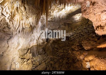 Le magnifiche strutture all'interno di Ruakuri le Grotte di Waitomo, Nuova Zelanda Foto Stock