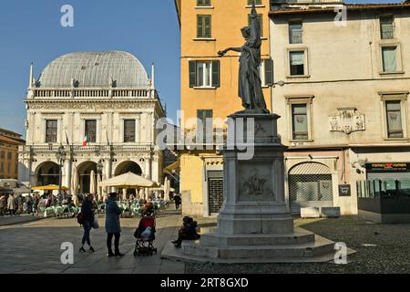 Brescia, una bellissima città italiana ricca di storia, testimonianze archeologiche e opere d'arte e di architettura Foto Stock