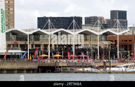 GUNWHARF QUAYS , PORTSMOUTH DA, GOSPORT, HANTS. PIC MIKE WALKER 2023 Foto Stock