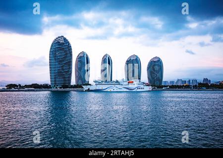 Sanya City, Cina - 2 aprile 2019: Phoenix Tree Island, Sanya City, provincia di Hainan, Cina Foto Stock