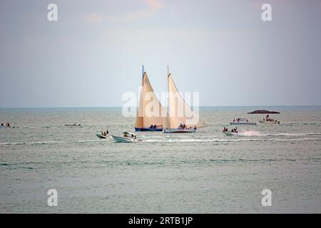 La Long Island Sailing Regatta si svolge a giugno ed è la seconda regata più grande delle Bahamas, Long Island, Bahamas Foto Stock