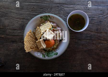 Bubur Betutu (porridge di Betutu), un tradizionale cibo balinese proveniente da Jatiluwih, Bali, Indonesia Foto Stock