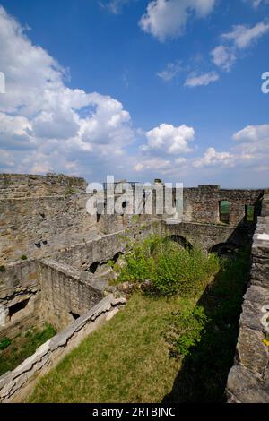 Rovine del castello di Bramberg nel parco naturale di Haßberge, distretto di Haßfurt, bassa Franconia, Franconia, Baviera, Germania Foto Stock