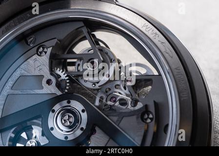 Vari orologi della manifattura orologiera Angelus in Svizzera. Foto Stock