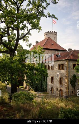 Vista sul ristorante e sulla torre di Sparrenburg, Bielefeld, Renania settentrionale-Vestfalia, Germania, Europa Foto Stock