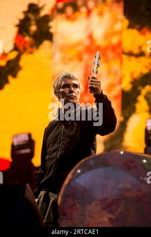 Gli Stone Roses si esibiscono all'Etihad Stadium di Manchester nel 2016 Foto Stock